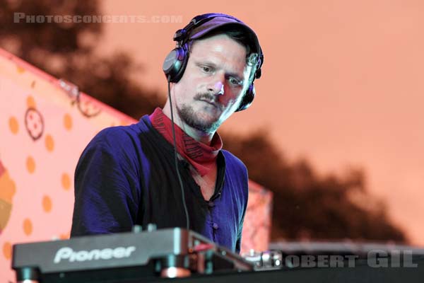 DJ KOZE - 2011-09-10 - PARIS - Parc de Bagatelle - 